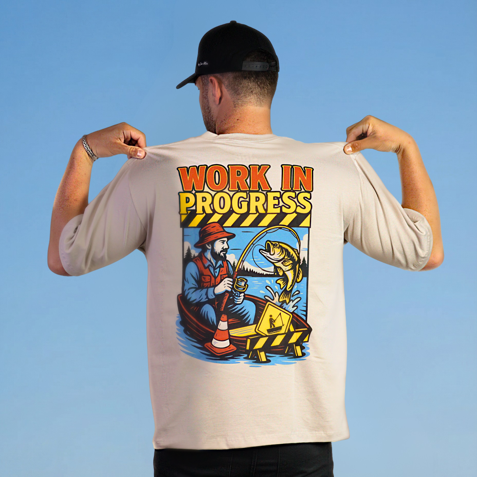 Camiseta Oversized - Work In Progress - Gelo